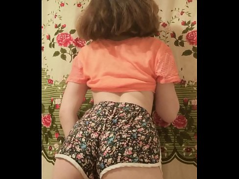 ❤️ מותק צעיר סקסי פושט את המכנסיים הקצרים במצלמה פורנו תוצרת בית ב-iw.sexafinkarasskaz.ru ﹏